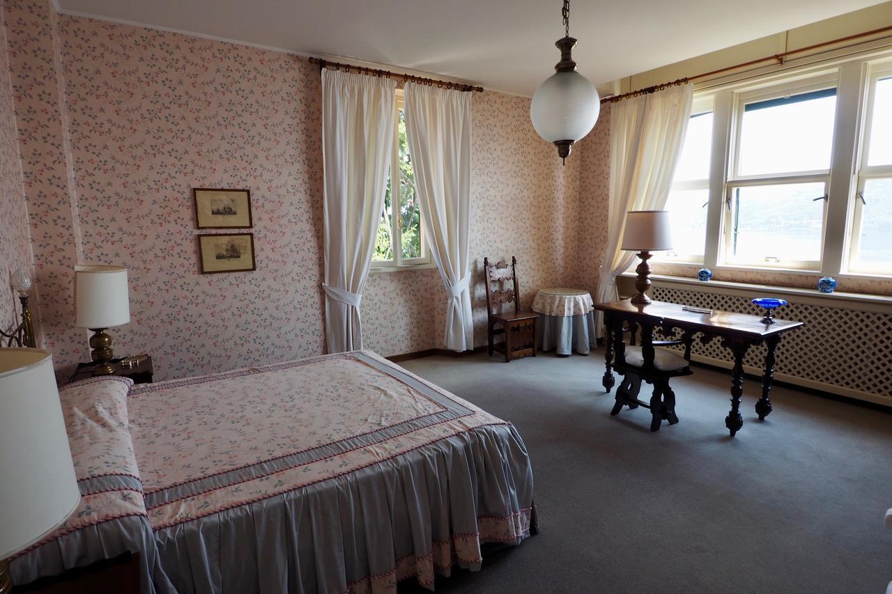 Casa Mondadori Bed and Breakfast Meina Esterno foto